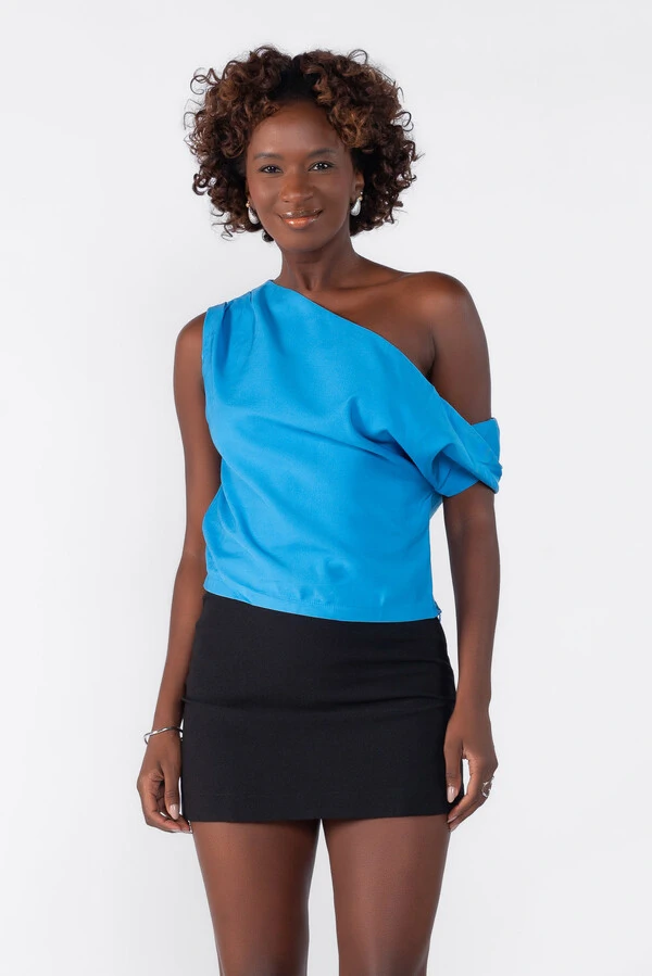 Blusa alfaiataria assimetrica