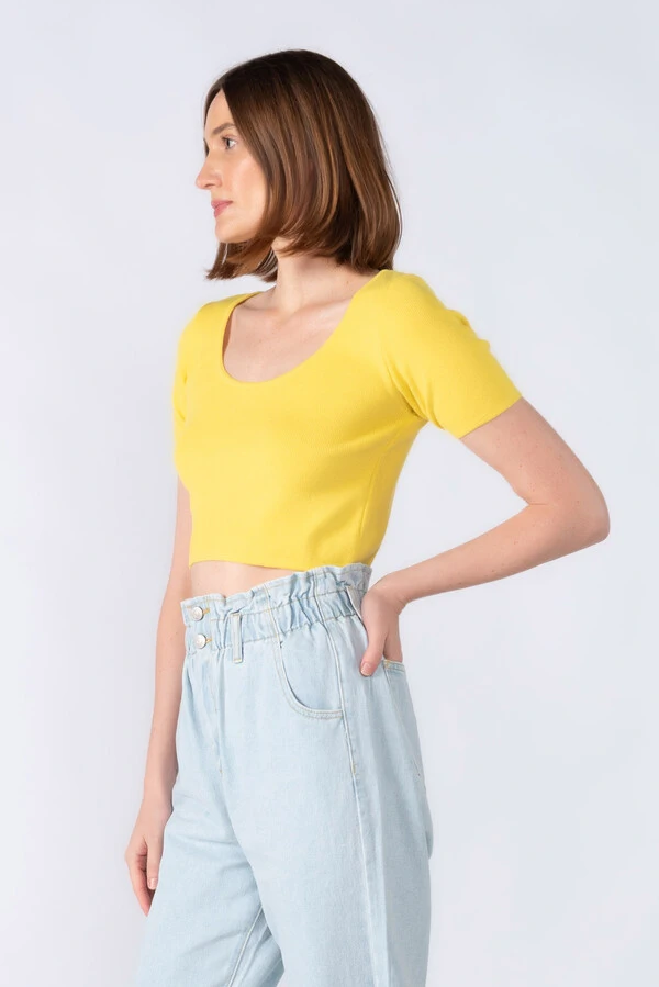 Cropped viscose manga curta tricot