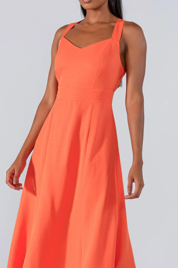 Vestido midi alcas cruzadas