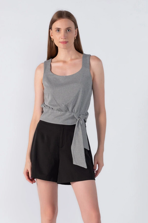 Blusa regata amarracao cintura