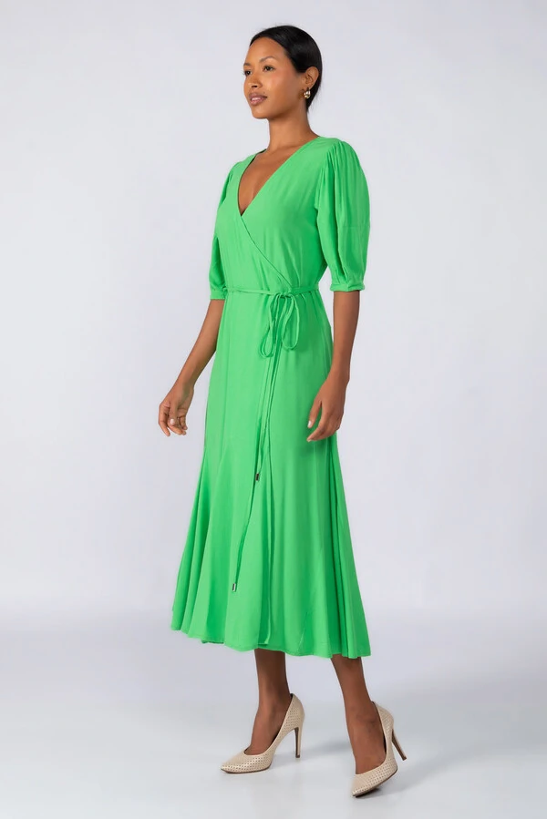 Vestido midi viscose envelope manga curta