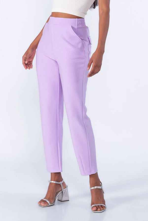 Calça social com bolsos