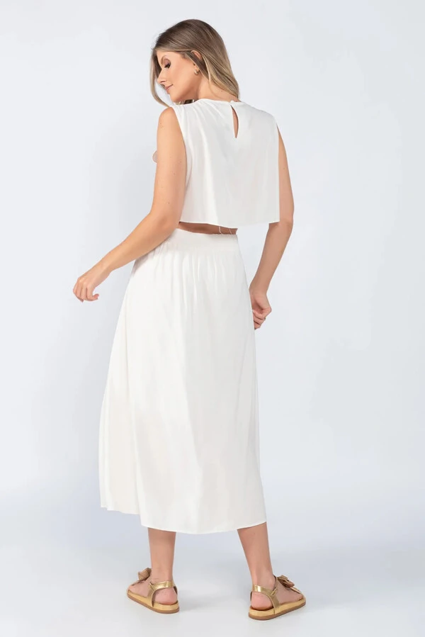 Vestido midi com elastico recorte nas costas