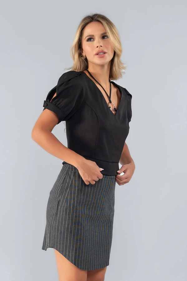 Blusa detalhe manga princesa