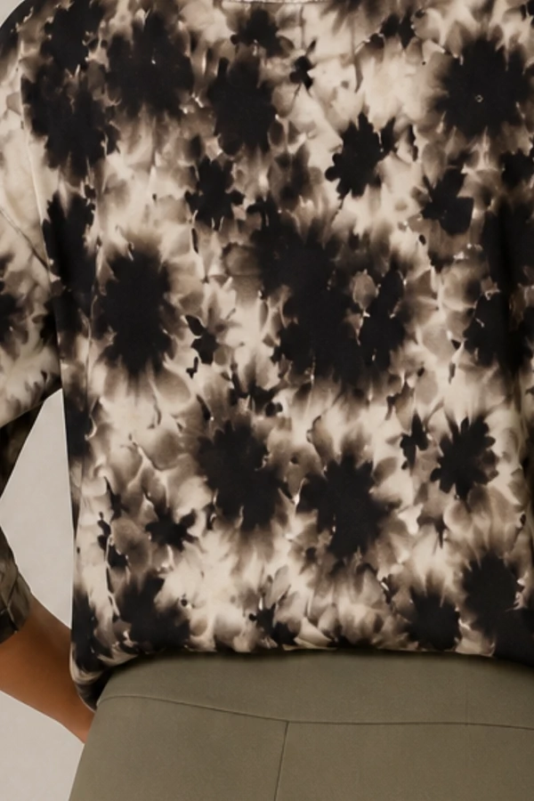 Blusa malha estampada tie dye