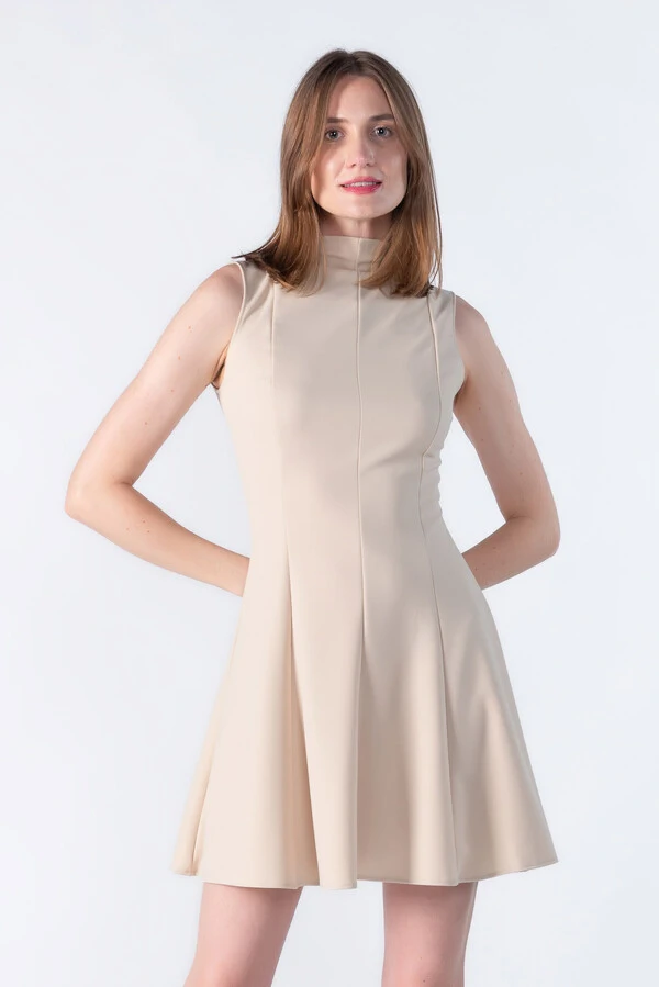 Vestido crepe acinturado