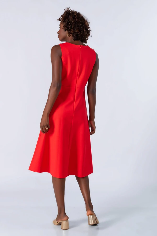 Vestido midi estruturado com forro
