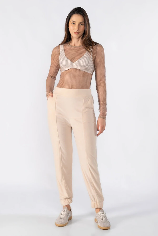 Calça moletinho flanelado com recortes