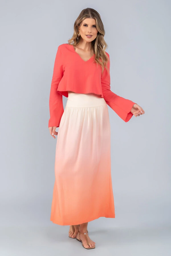 Blusa cropped em viscolinho gola v manga larga