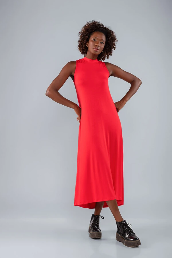 Vestido longuete em malha abertura costas