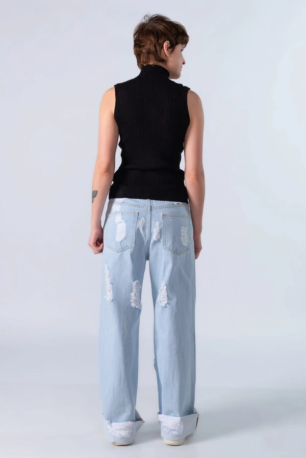 Blusa gola alta manga cavada