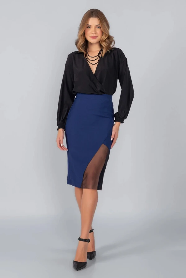 Saia midi em viscose detalhe em tule