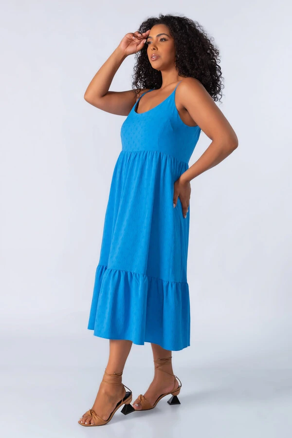 Vestido midi amplo com alcas