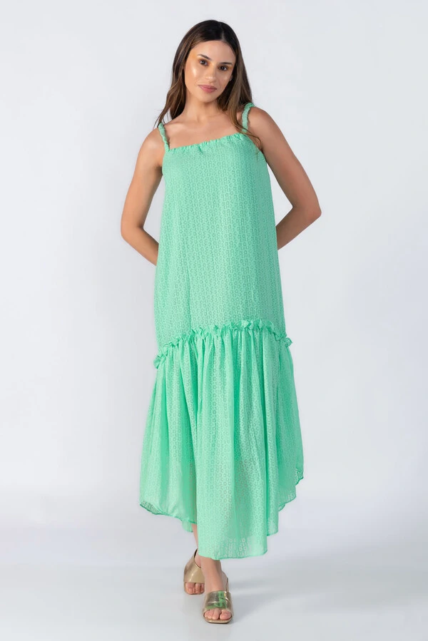 Vestido amplo alongado com babado