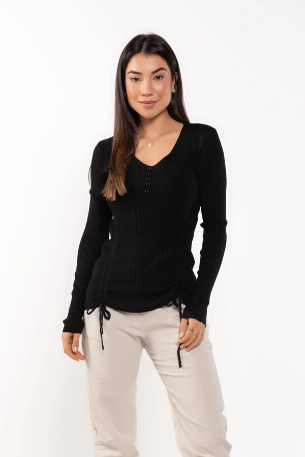 Sueter em viscose com botao e cordao