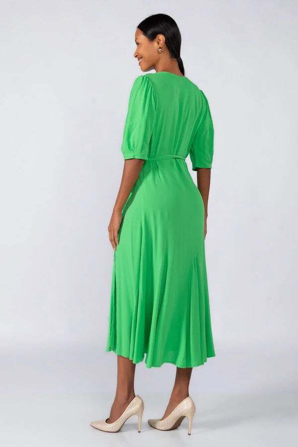 Vestido midi viscose envelope manga curta