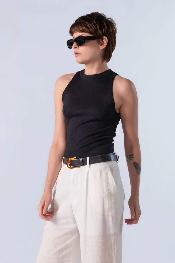 Blusa regata em viscose lisa