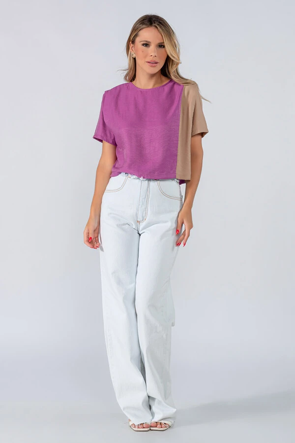 Blusa cropped bicolor viscose ampla
