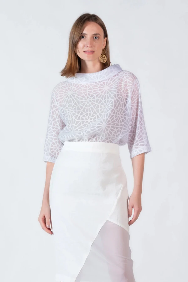 Blusa manga 3/4 gola canoa