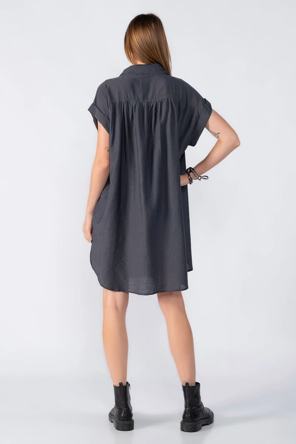Chemise manga morcego com detalhe