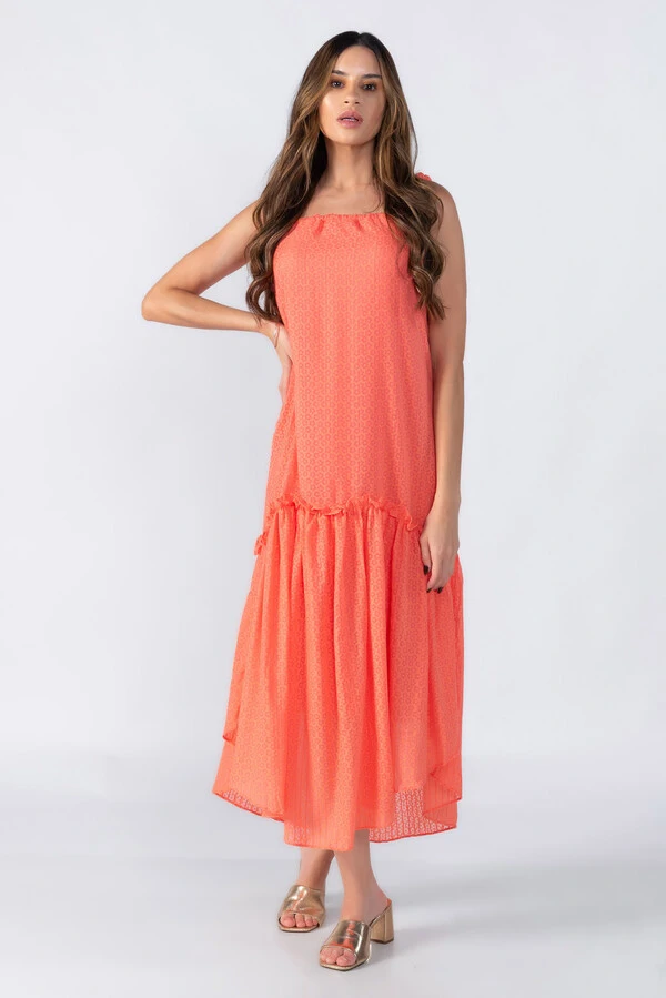 Vestido amplo alongado com babado