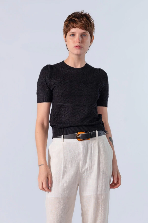 Blusa em viscose tecido trabalhado