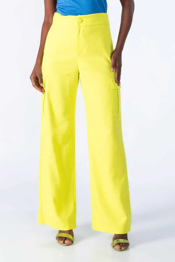 Calca pantalona em linho com bolsos