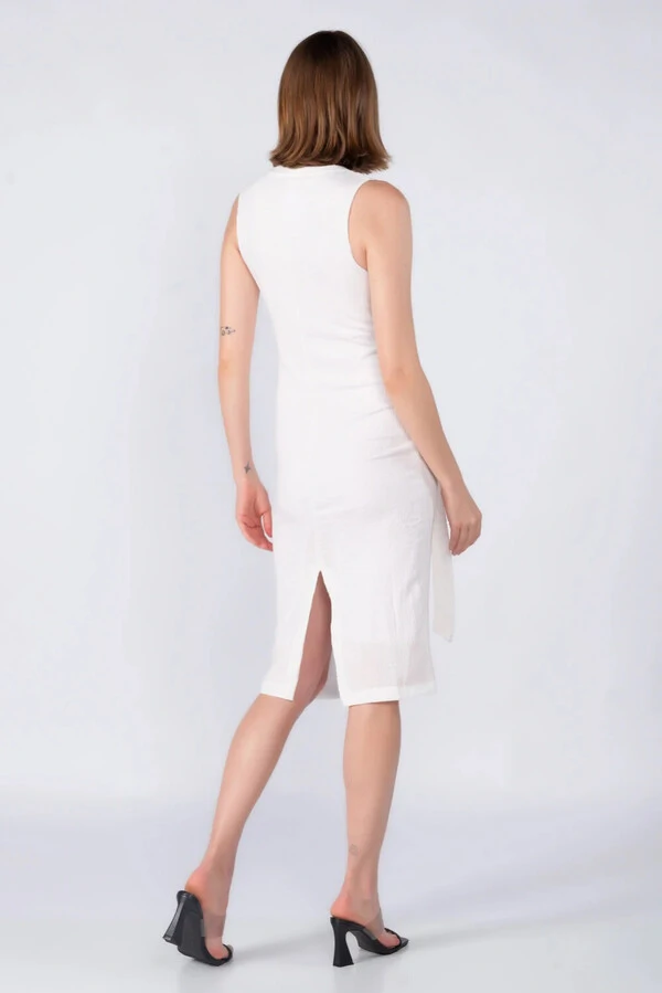 Vestido midi regata laco lateral poliester