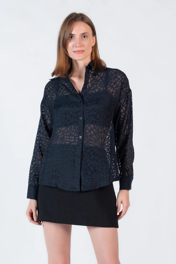 Camisa com transparencia oversized
