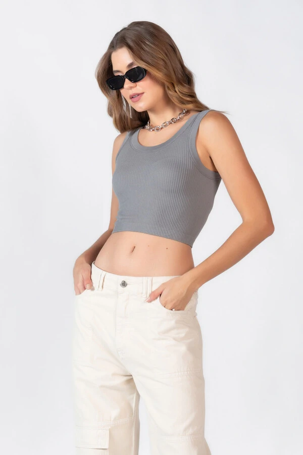 Cropped canelado regata