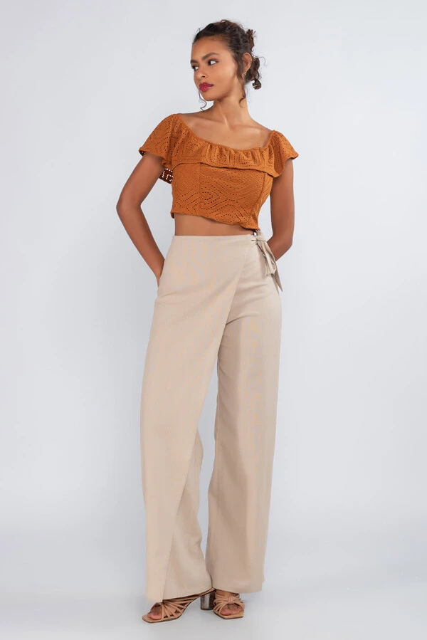 Cropped laise e malha ombro a ombro