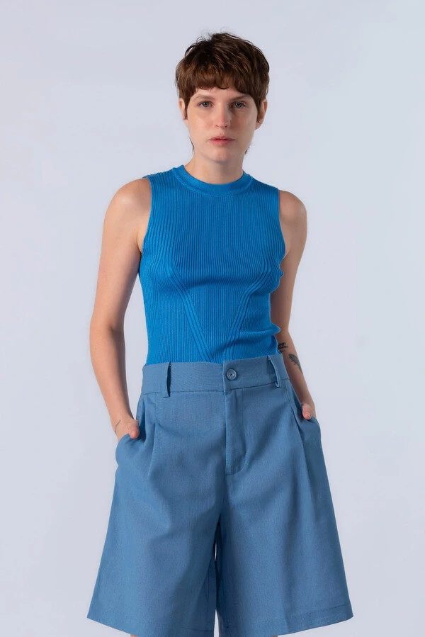 Blusa em viscose canelada regata