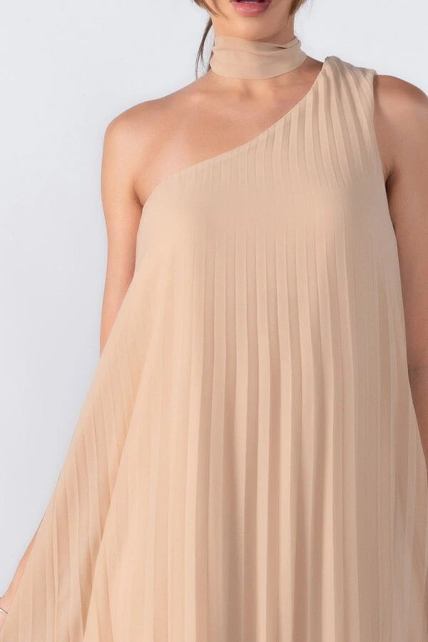 Vestido plissado um ombro