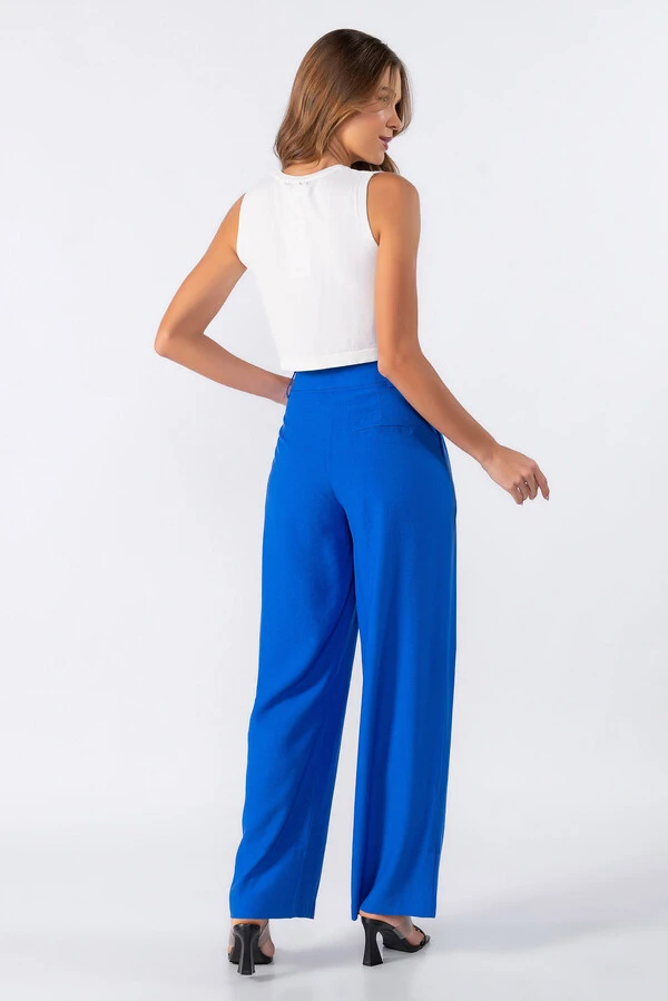 Calca pantalona com detalhe no cos