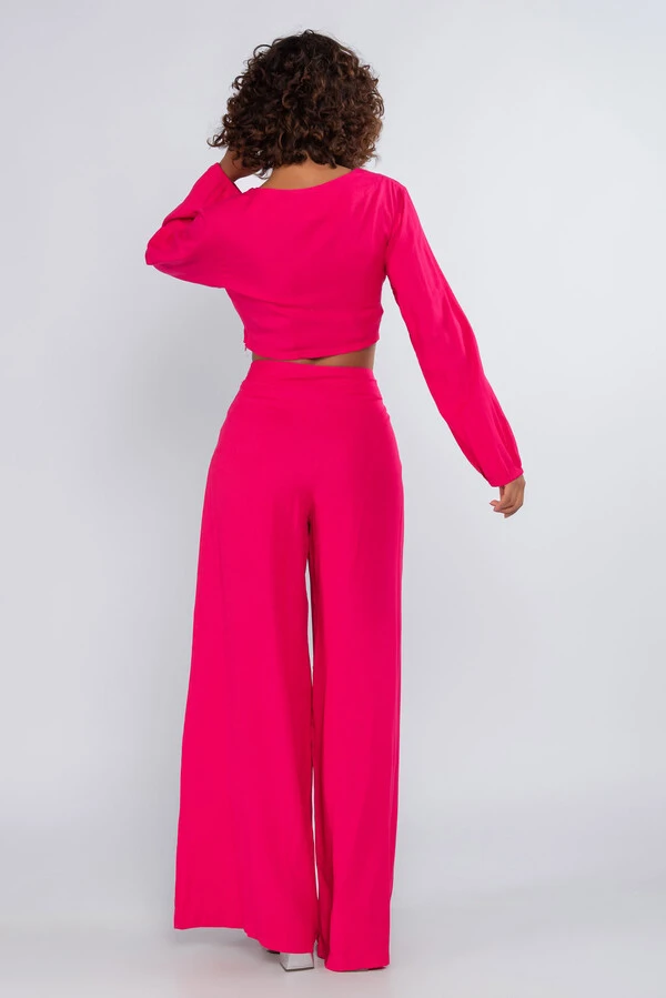 Cropped viscose manga longa busto franzido
