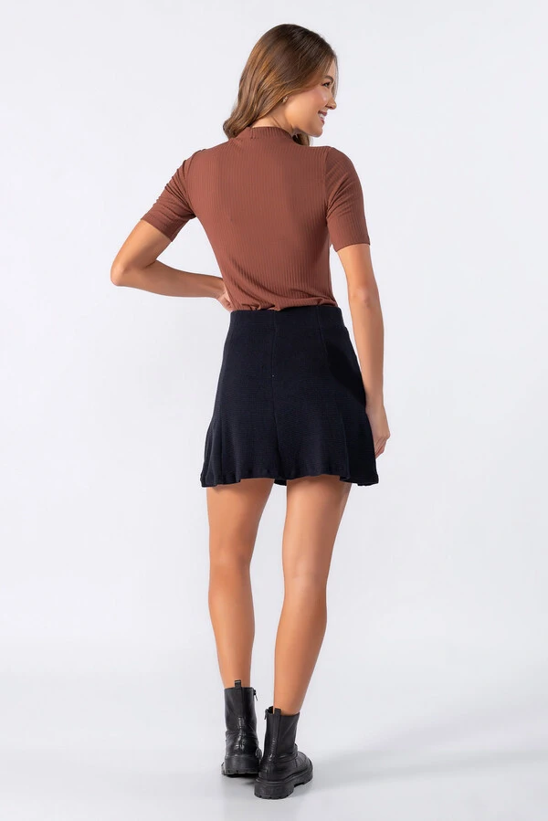 Blusa canelada gola alta