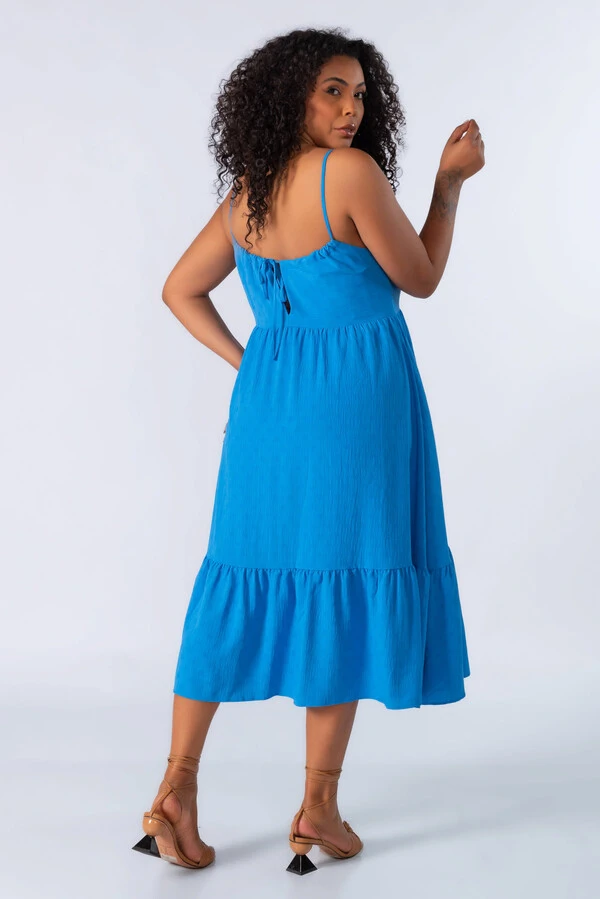 Vestido midi amplo com alcas