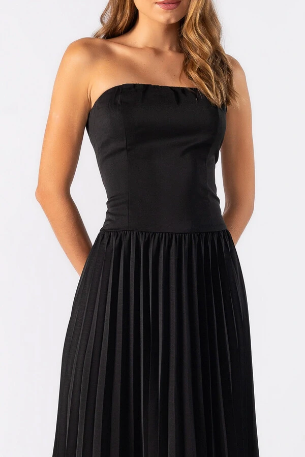 Vestido midi tomara que caia
