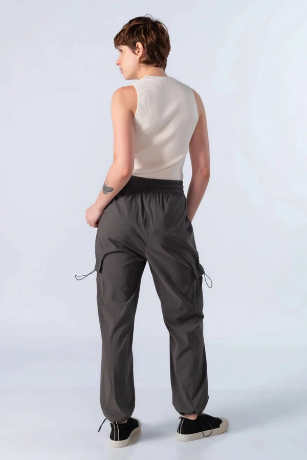 Blusa em viscose canelada regata