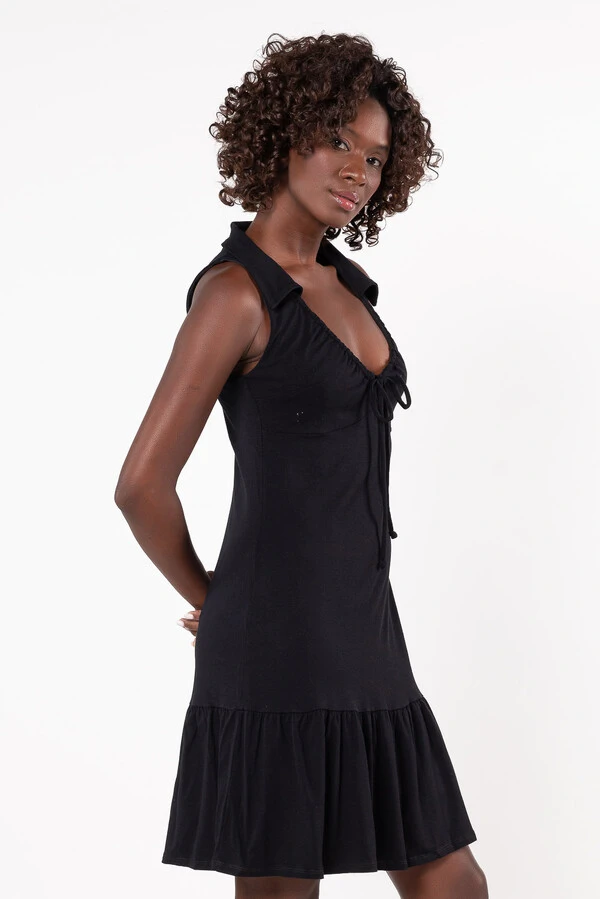 Vestido moletinho com gola decote v