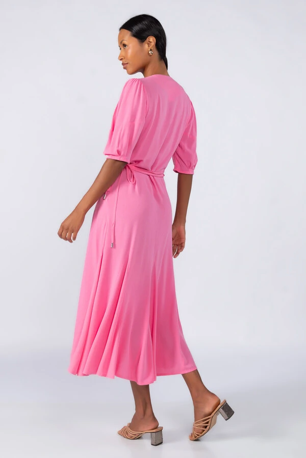 Vestido midi viscose envelope manga curta