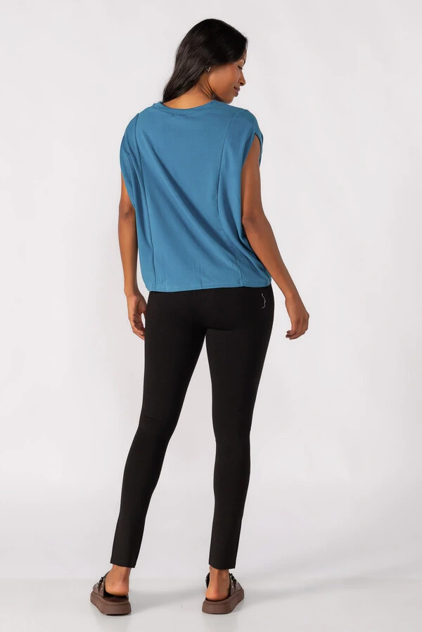 Blusa oversized decote em v
