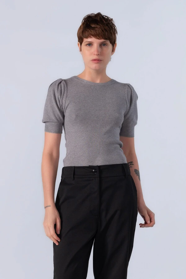 Blusa em viscose manga princesa