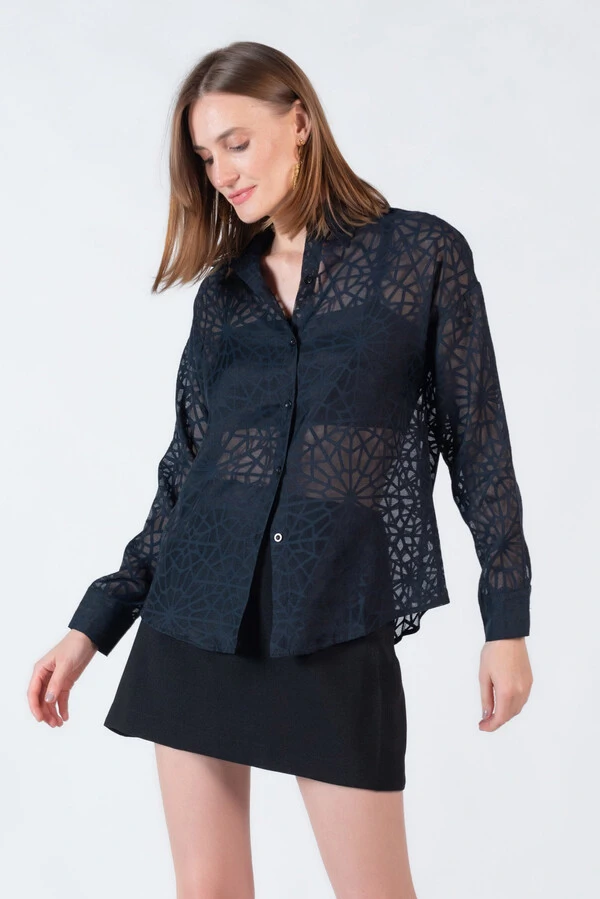 Camisa com transparencia oversized