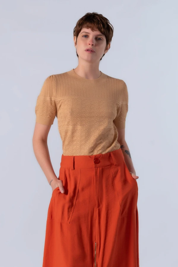 Blusa em viscose tecido trabalhado