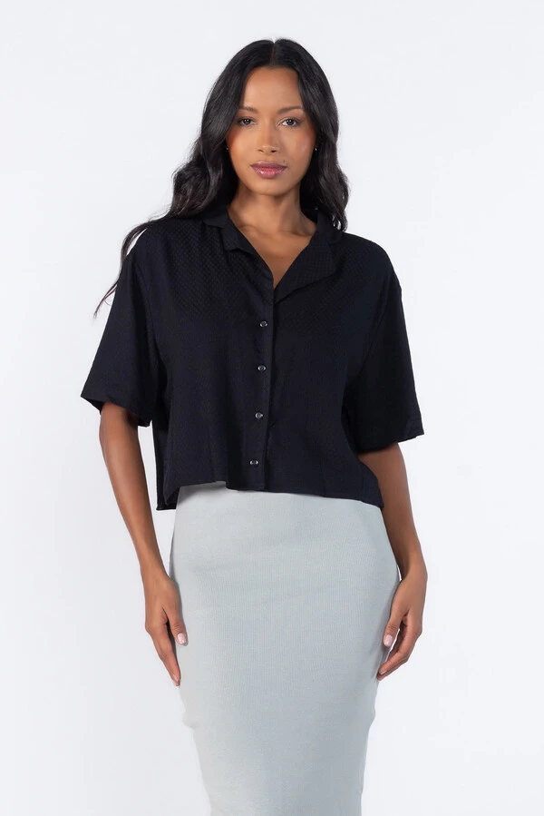 Camisa cropped com botoes