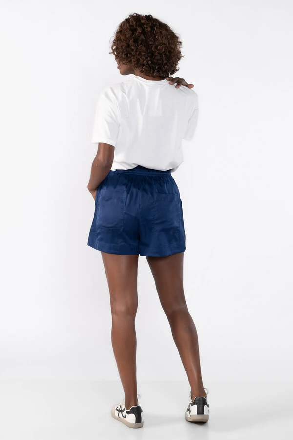 Shorts acetinado com elastico na cintura