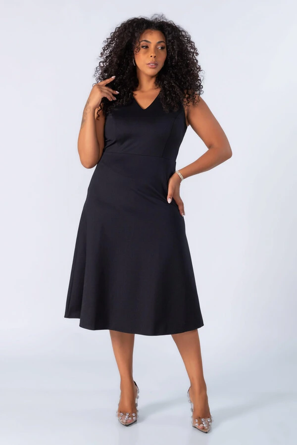Vestido midi estruturado com forro