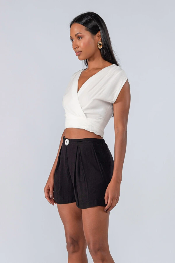 Shorts viscose detalhe frontal
