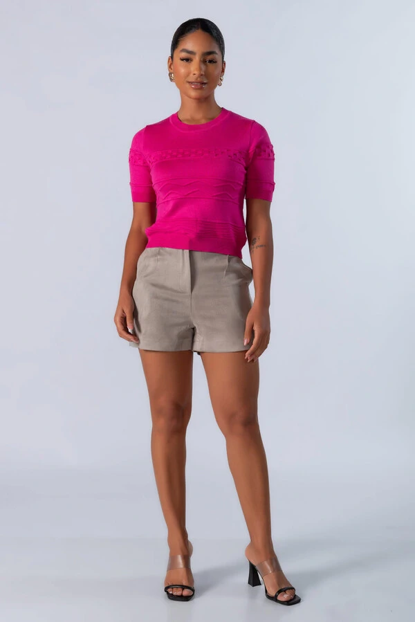 Blusa curta em viscose com texturas